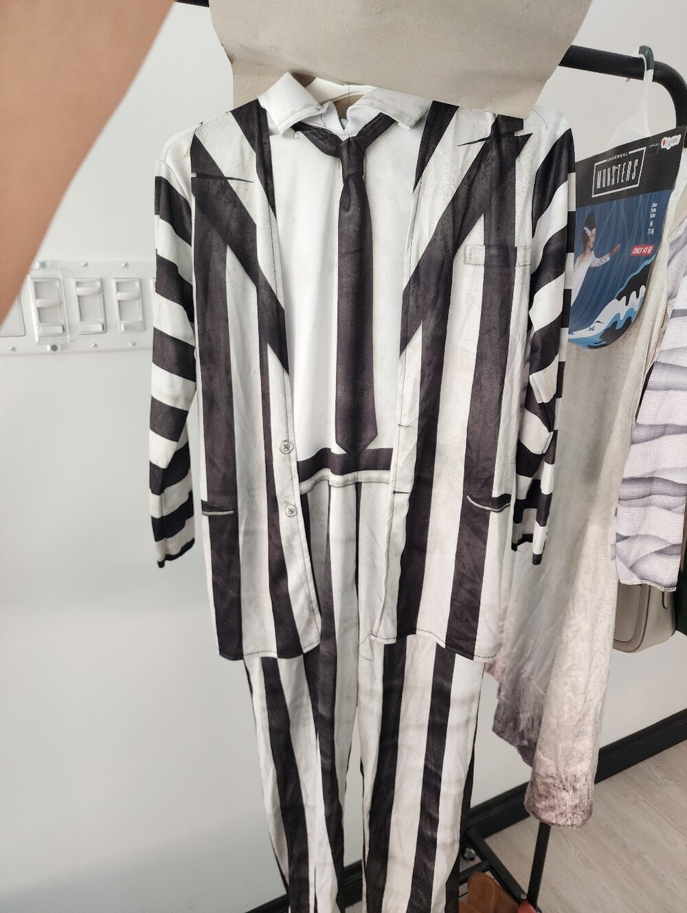 Rubies Beetlejuice Child Costume Size Medium 7-8 Target Exclusive NWT - Picture 9 of 16